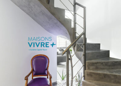 Maison contemporaine en toiture mixte en région Lyonnaise