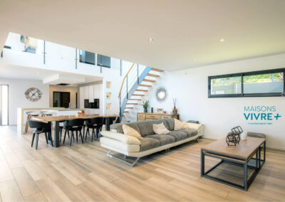 Grande maison moderne dans l'Ain