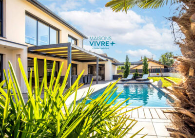 Grande maison moderne dans l'Ain