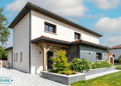 Maison moderne avec piscine près de Villefranche sur Saône vue de l'entrée principale